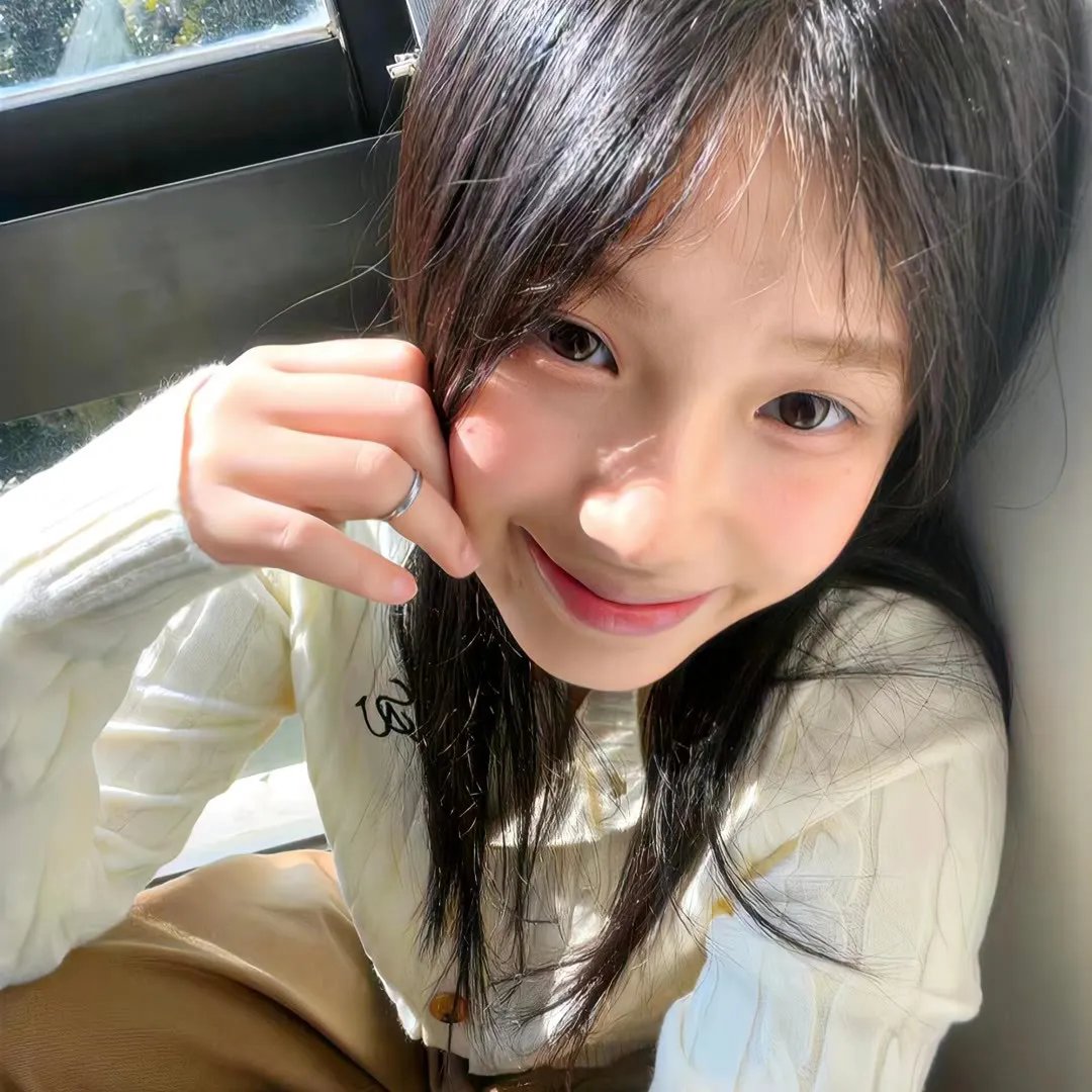 站起来的女孩