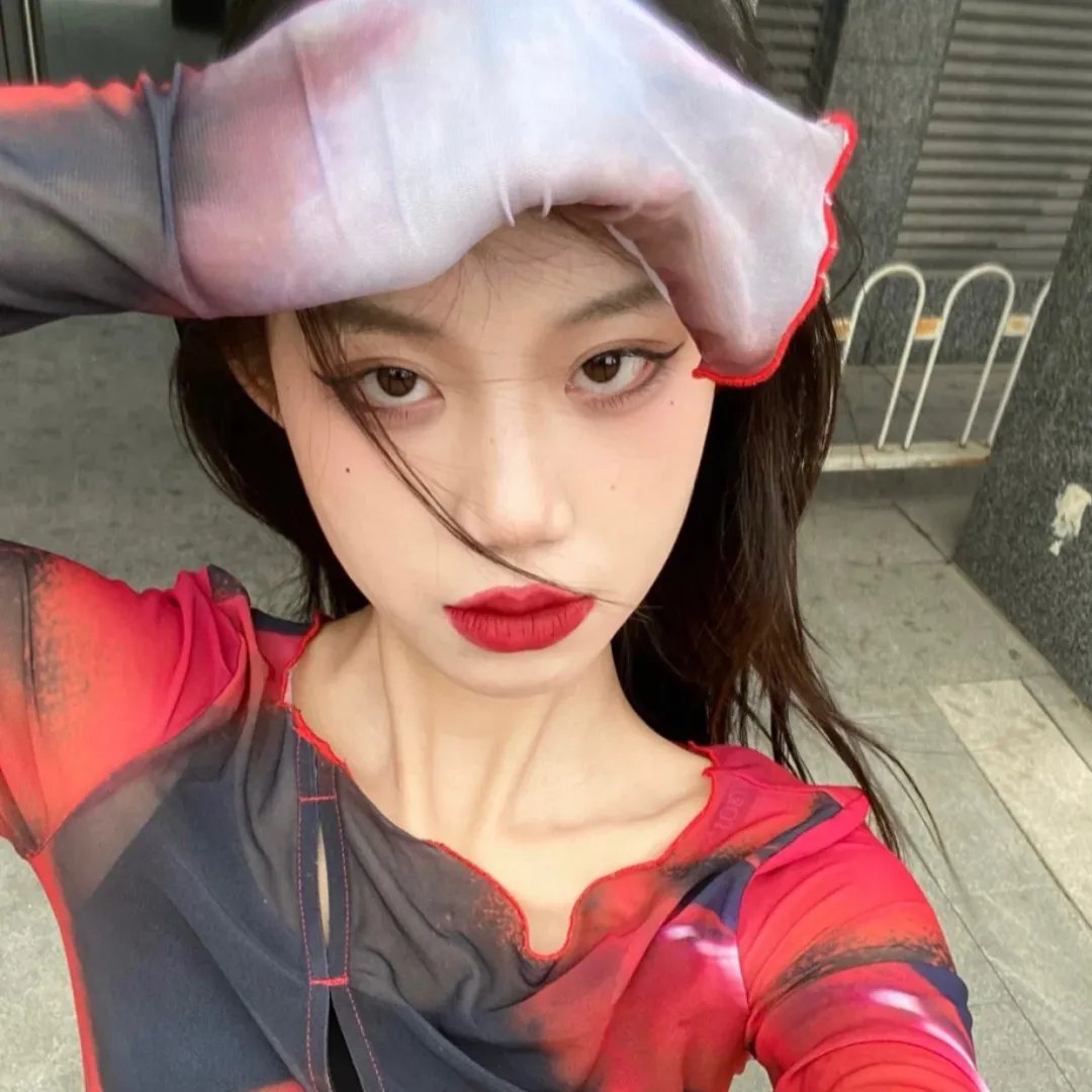 鲁卜哈利沙漠：非洲的女人